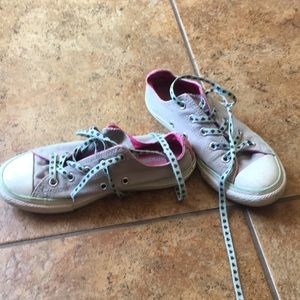 Converse girl shoes